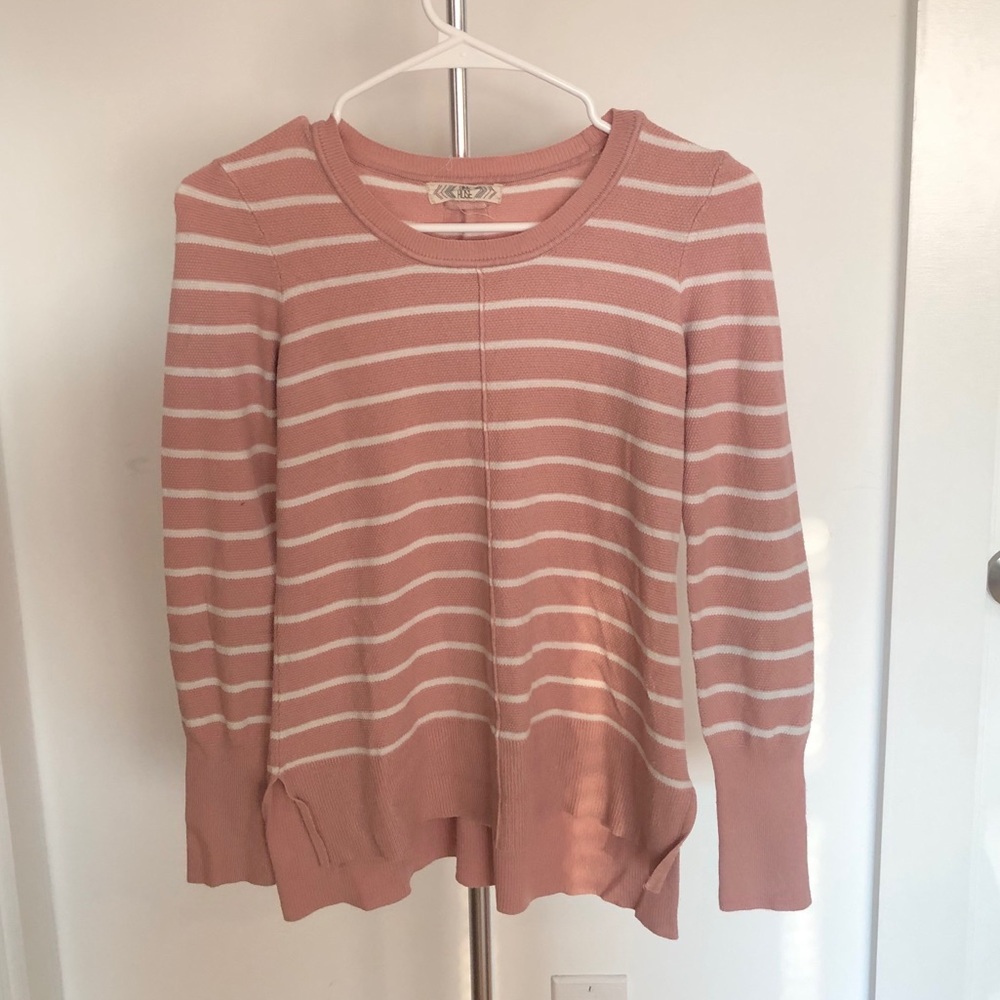 Blush pink sweater 🌸